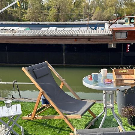 Peniche "Louise Michel" Sejournez Dans L'Appartement Du Capitaine, Offrez Vous Une Experience Inoubliable Au Fil De L'Eau Douai Ngoại thất bức ảnh