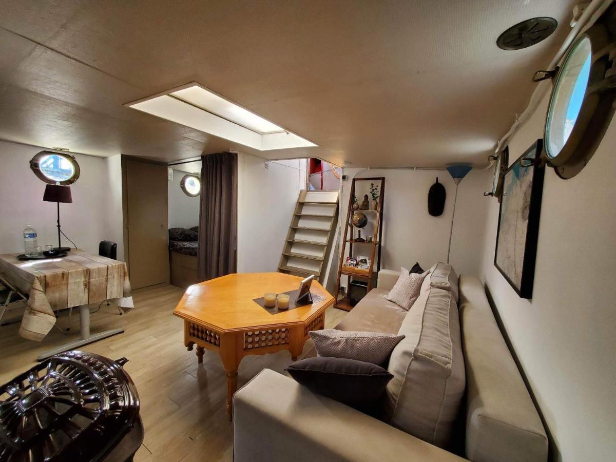 Peniche "Louise Michel" Sejournez Dans L'Appartement Du Capitaine, Offrez Vous Une Experience Inoubliable Au Fil De L'Eau Douai Ngoại thất bức ảnh
